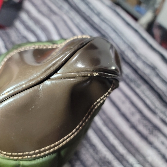 Burberry Green/Brown Quilted Nylon Brook Hobo Bag - Picture 7 of 13